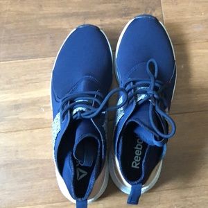 Reebok sneakers like new